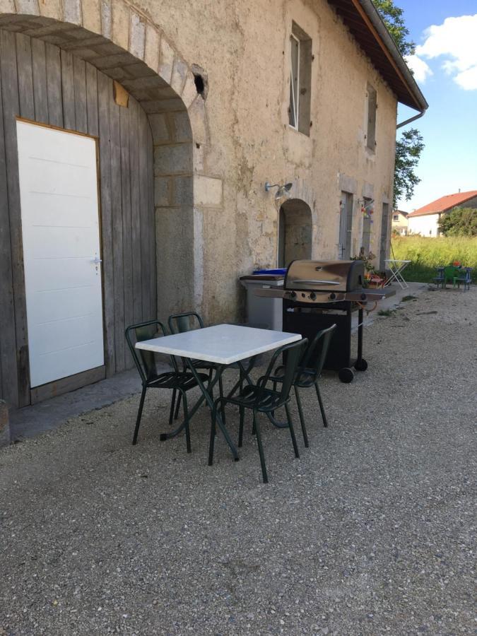 La Chambre Des Carrelets Montigny-sur-l'Ain ภายนอก รูปภาพ